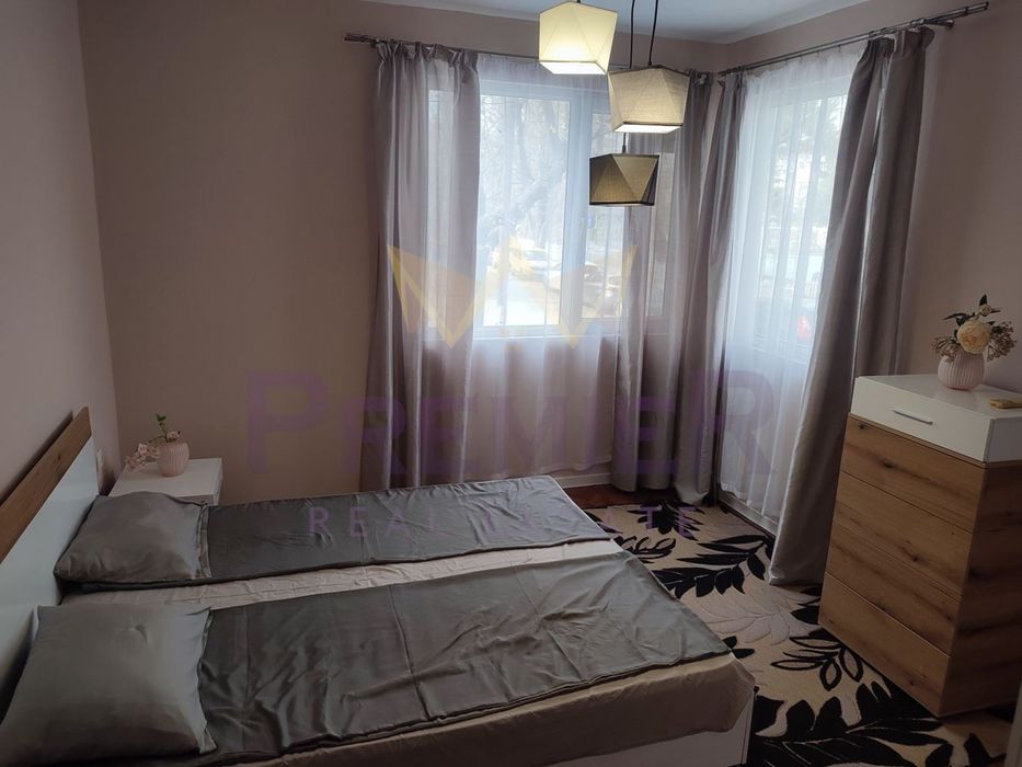 Дава се под наем Тристаен апартамент в Варна, Лятно кино Тракия - 79 кв.м за 612 € - Снимка #2