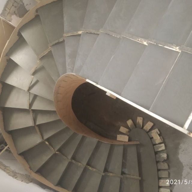 Zina Qarshi beton