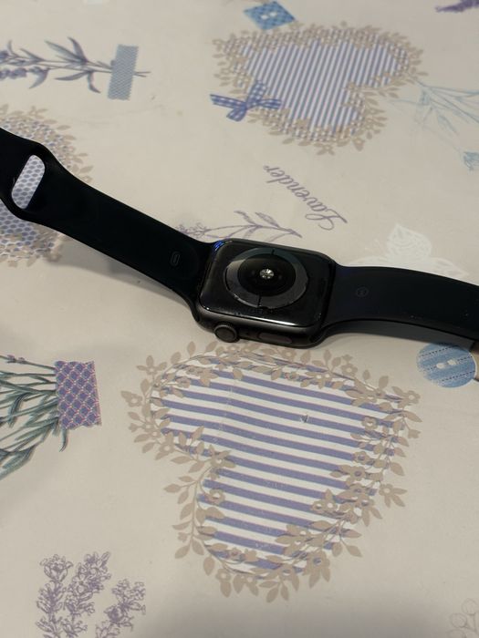 Apple watch Series 5 Space Gray Black band