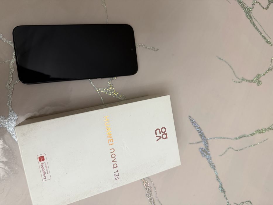 Продается Huawei Nova 12S