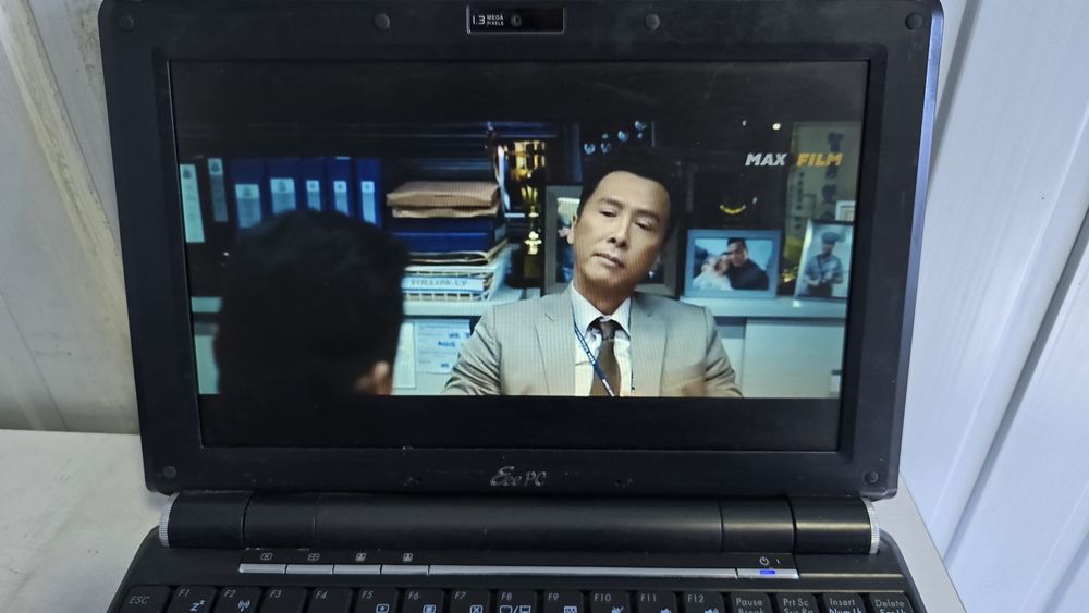 ASUS Eee PC 1000H netbook