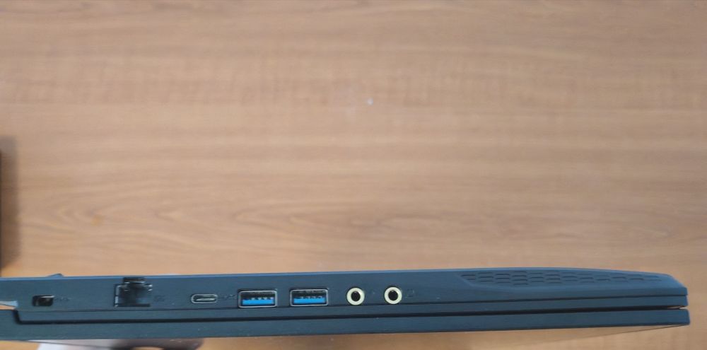 MSI GF63 Thin 11UC - i5-11400H / RTX 3050 / 16GB RAM / 1TB SSD / 144Hz