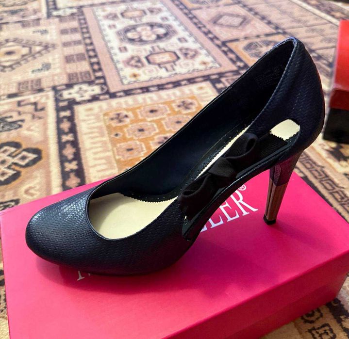 Туфли женские, в коробке