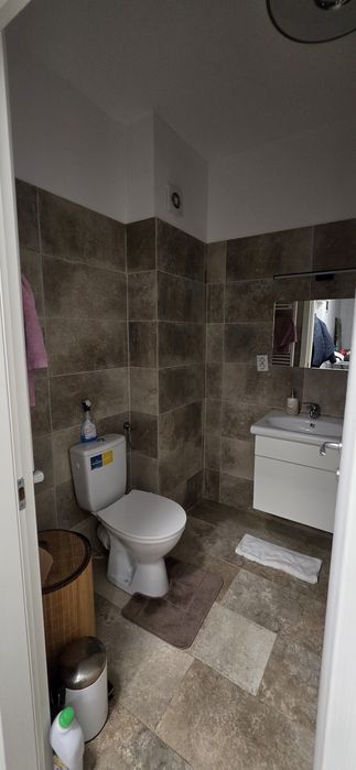 Inchiriez apartament 2 camere +parcare in Chiajna