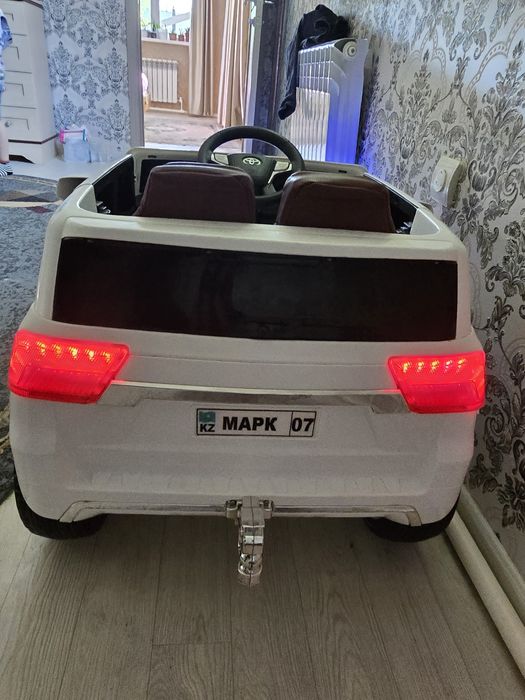 Детская машина Toyota