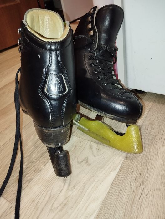 Коньки фигурные катание