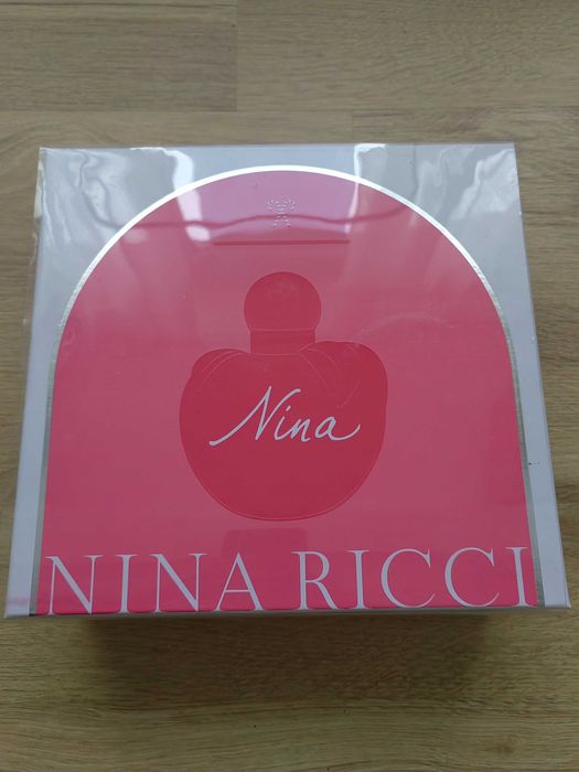 Nina Ricci нов комплект