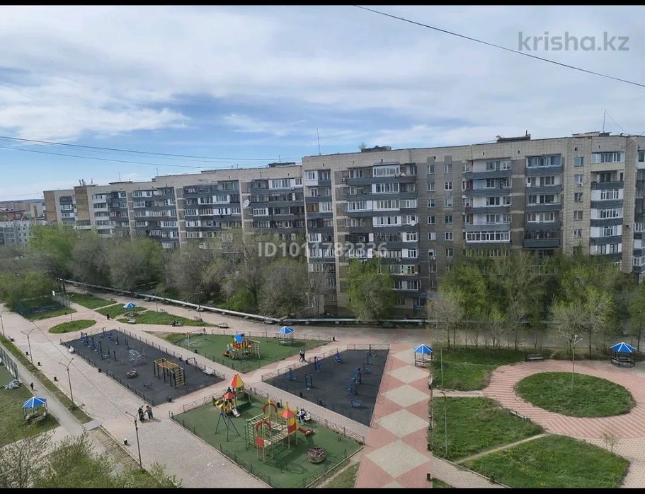 Продаю 4 комнатную квартиру