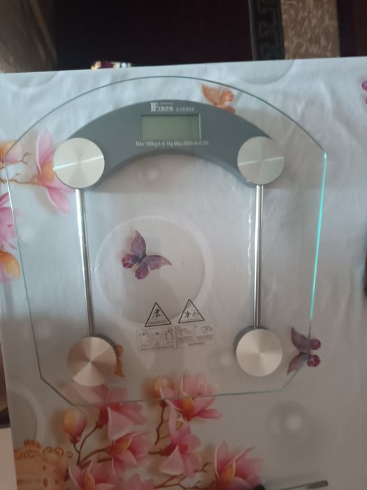 Срочно продам весы