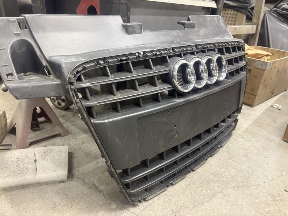 Предна решетка за Audi TT S line 2009