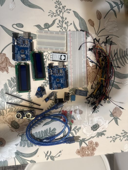 Set complet Arduino & robotică – 2× Uno, senzori, LCD, ESP8266