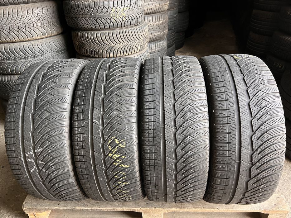 4 anvelope iarna 225/40/18 , michelin!