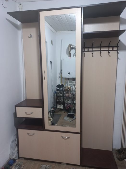 Продам шкаф для прихожей