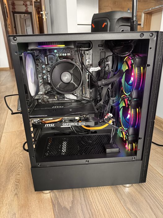 Настолен Компютър + Монитор комплект