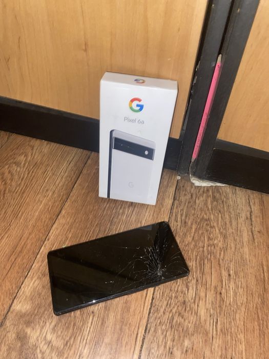 Продам отличный смартфон Google Pixel 6a на 128 ГБ
