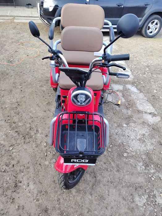 Triciclu de vânzare la diverse