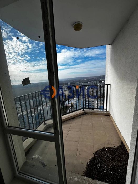 Двустаен апартамент в ж. к. син Диамант, Бургас.( рудник). 20/25 ет.,