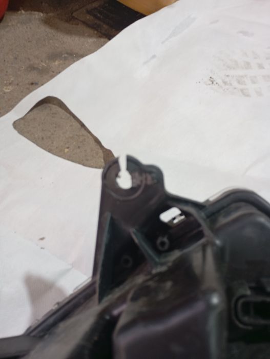 Фара передняя левая Кобальт