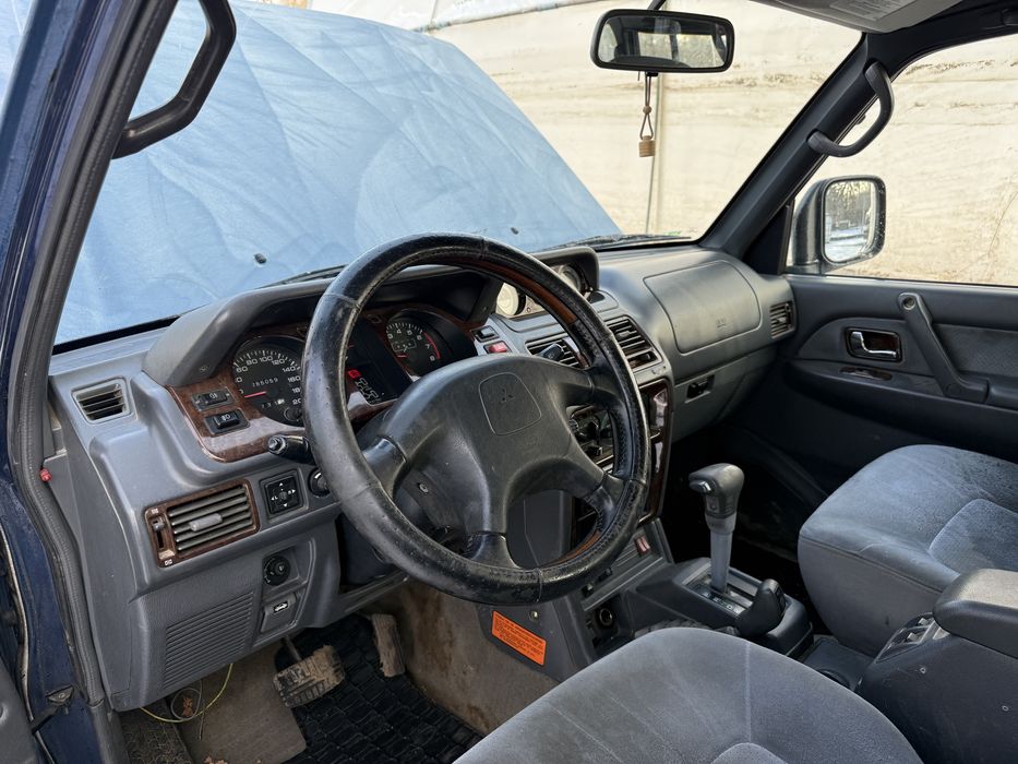 Vand Mitsubishi Pajero,an 1998,3500 V6