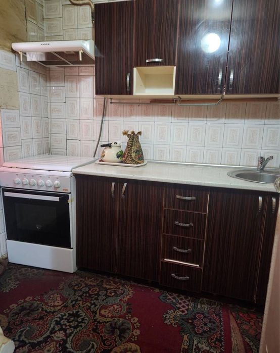 Чиланзар 2 квартал , 2х комнатная. Всем можно жить !