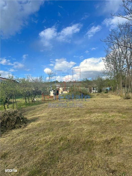 Rediu TEREN 1246mp cu dubla deschidere si utilitati ( cu casa batranea