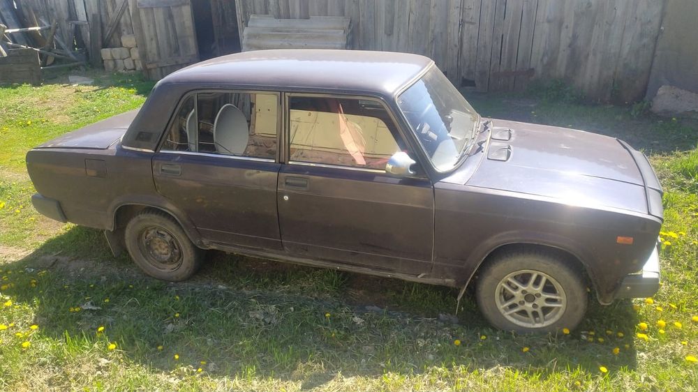 Продам ваз 2107 машина