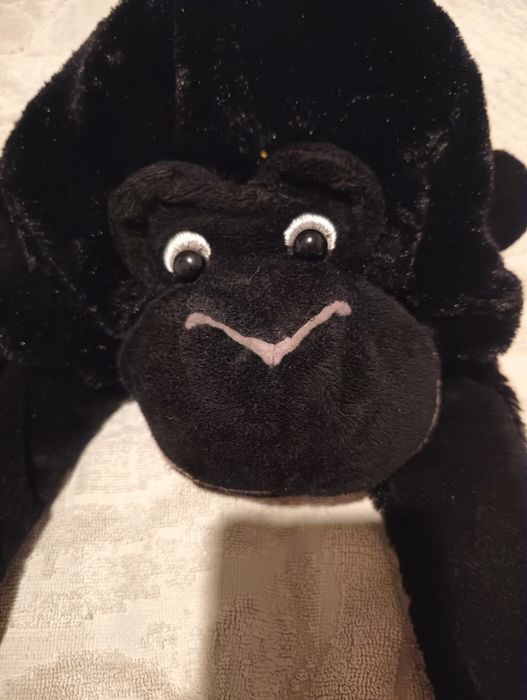 Căciulă groasa haioasa Gorila