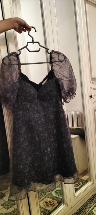 Платье бренда Lichi