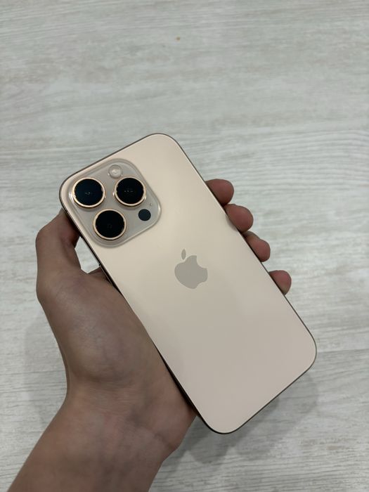 Срочно продам айфон 16 про