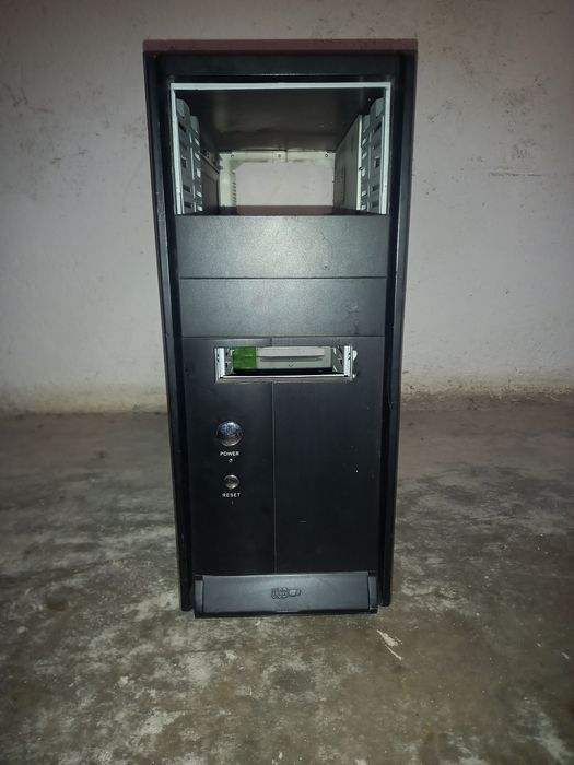 Carcasa  pc. atx 48 42 18