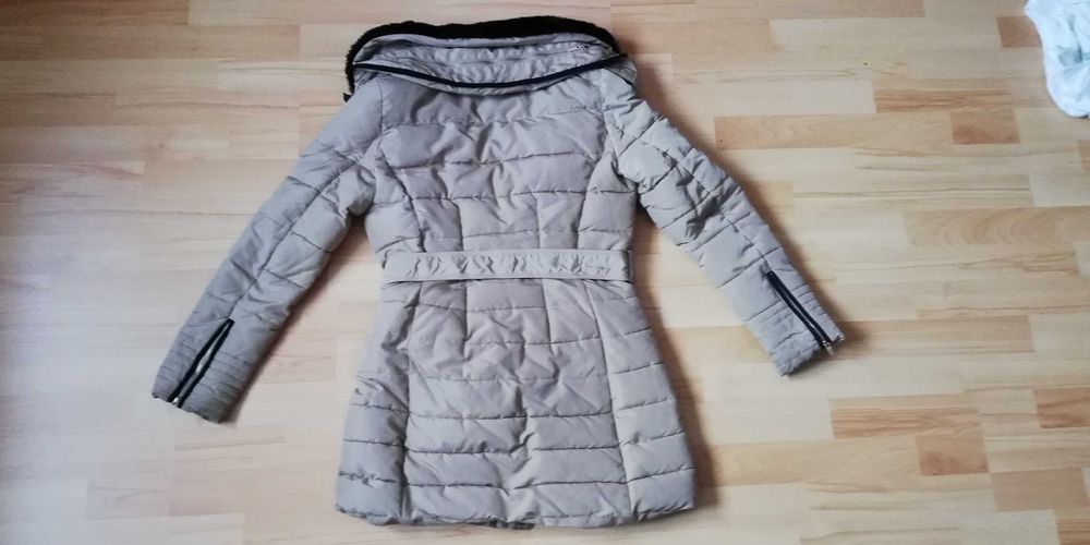 Vând haină matlasată iarnă