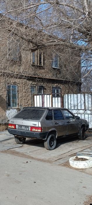 Автомобиль ВАЗ 2109