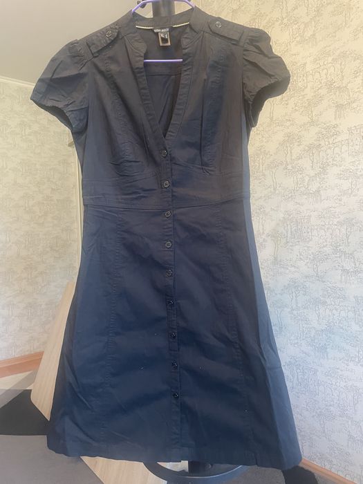 Платье чёрное короткое Mango