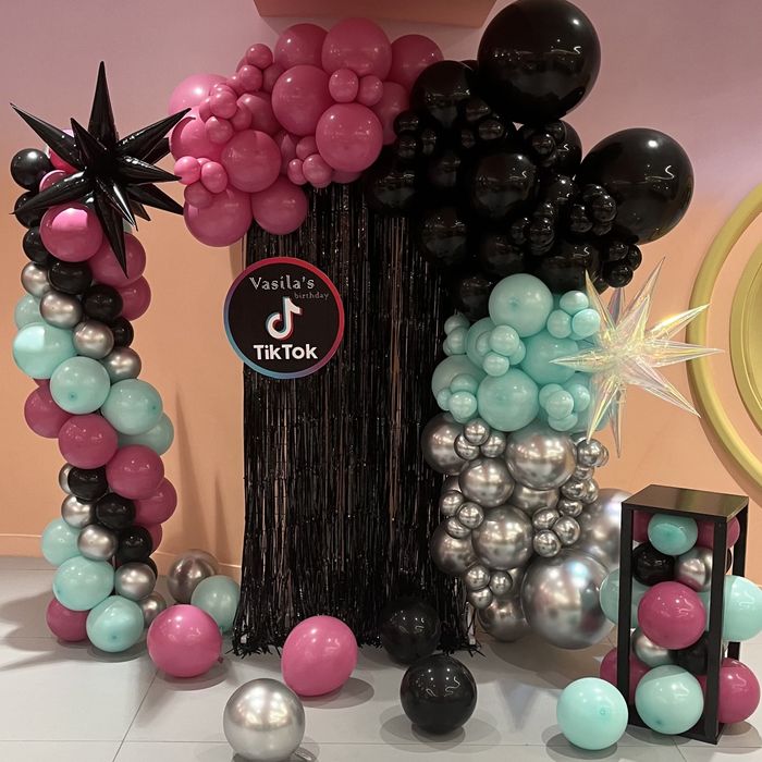 Оформление фотозон шарами, мероприятий