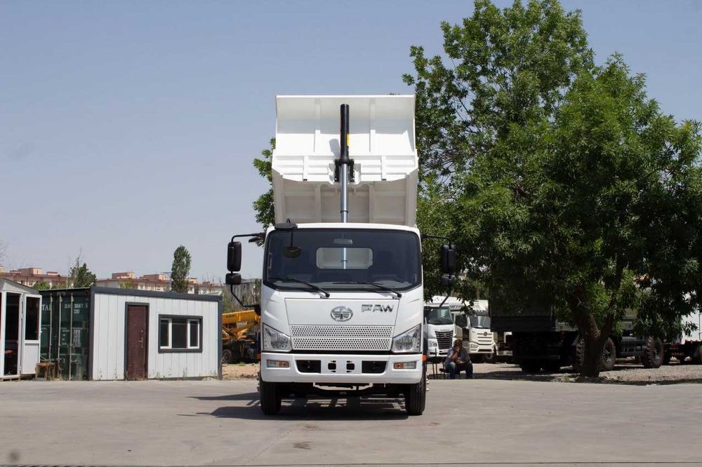 Samasval (самасвал) FAW Tiger V 4 m³