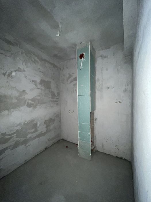 Четиристаен апартамент с 2 гаража