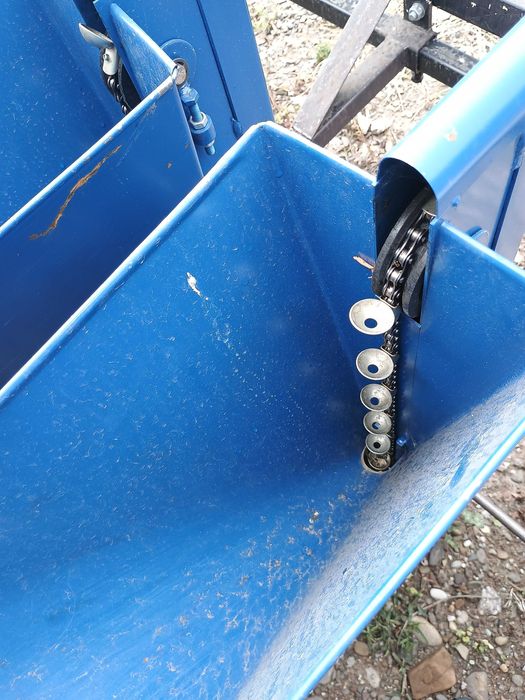 Semănătoare arpagic și usturoi