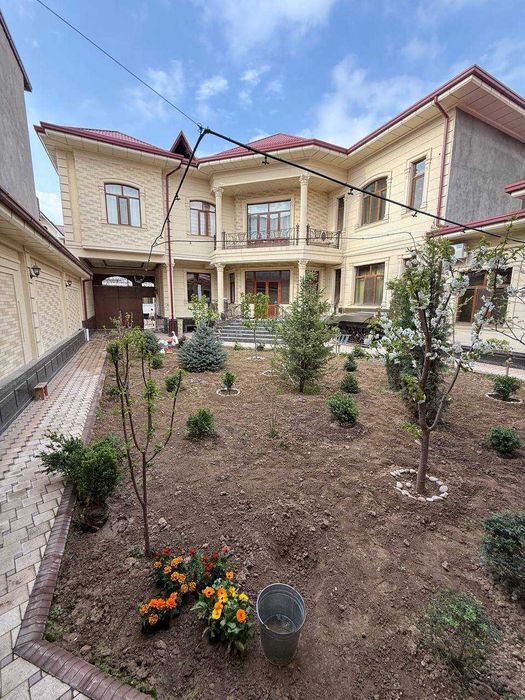 5 sotix, 11 xona, Yangi hayot metro, elitniy mahalla