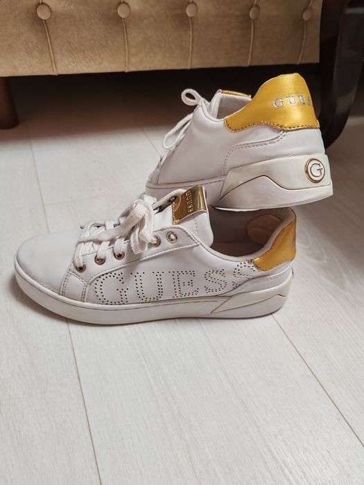 Guess adidași/pantofi sport
