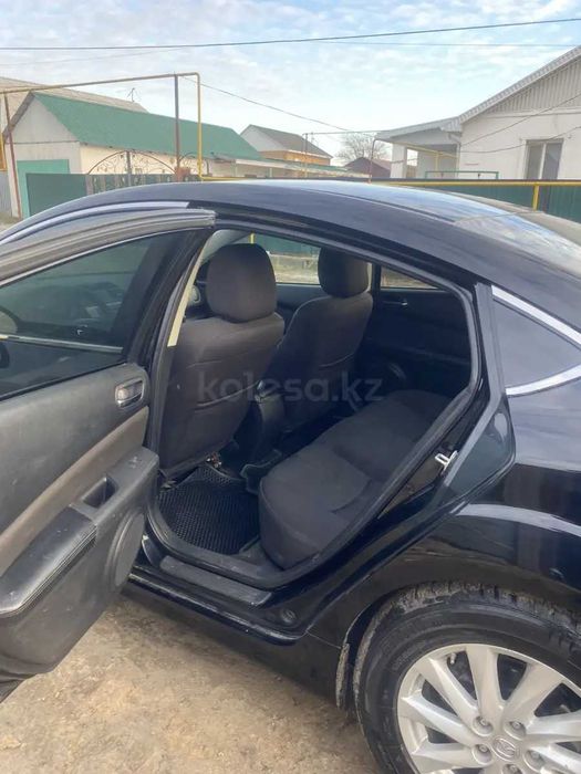 Автомобиль Мазда 6 2012г