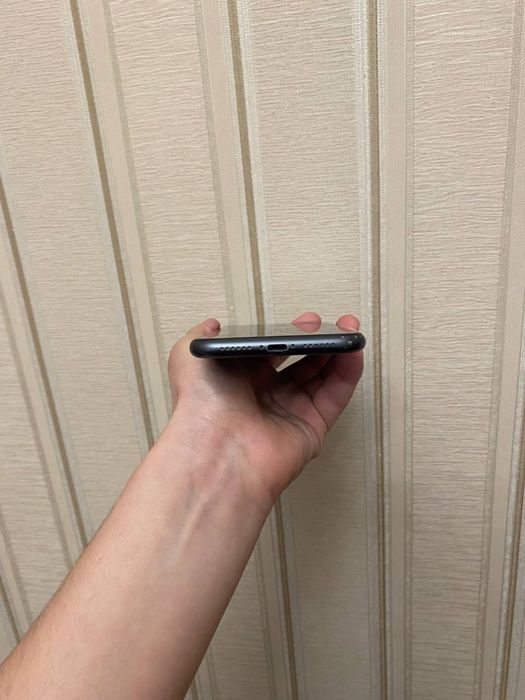 Iphone 11 очилмаган