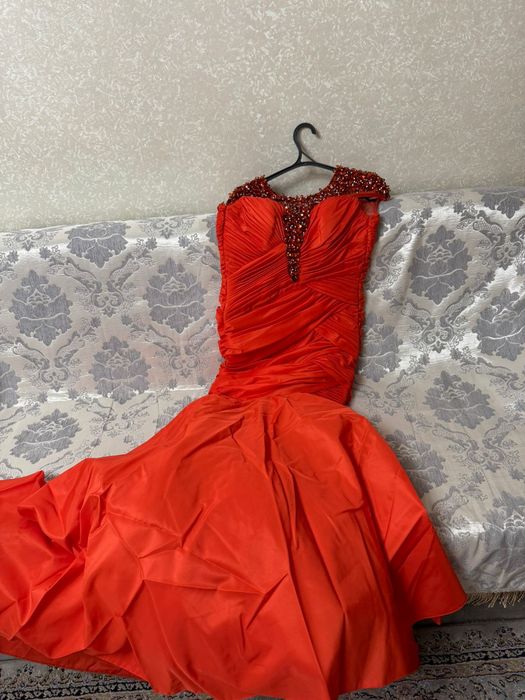 вечернее платье роскошное