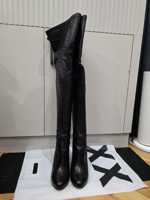 Сапоги Италия ,длинные ,кожа.