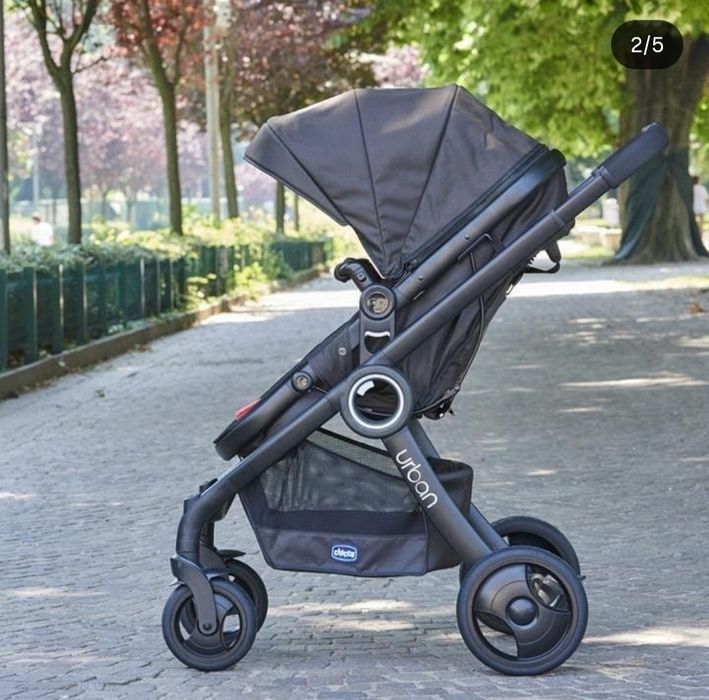 Коляска Chicco прогулочная