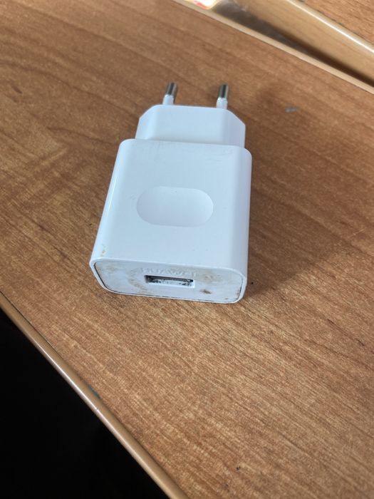 Блок от зарядки HUAWEL