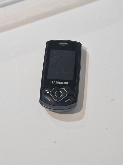Telefon pe sina perfect funcțional