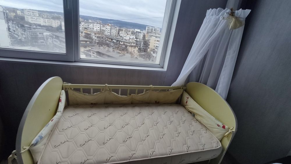 Детско легло (кошара)+ скрин