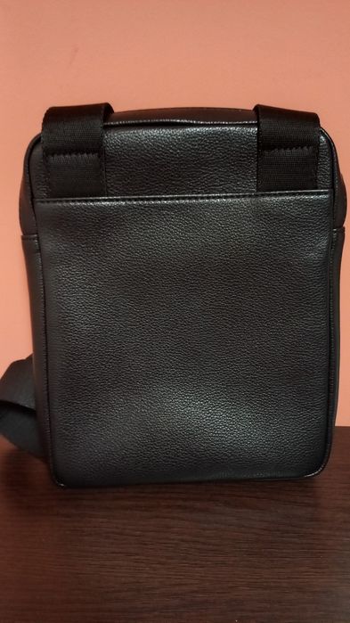 Мъжка чантичка Calvin Klein оригинална