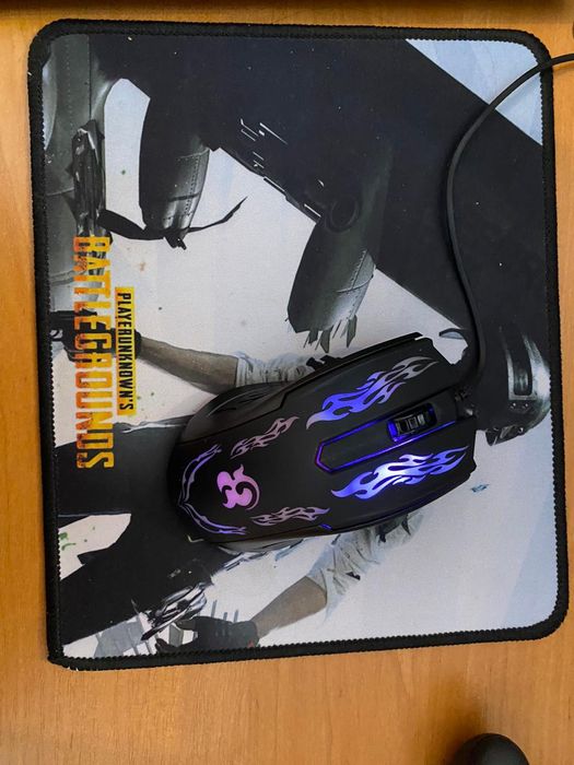 Ноутбук 1Ноутбук Lenovo IdeaPad 330-15IKB

81DE031VRK серый-черный