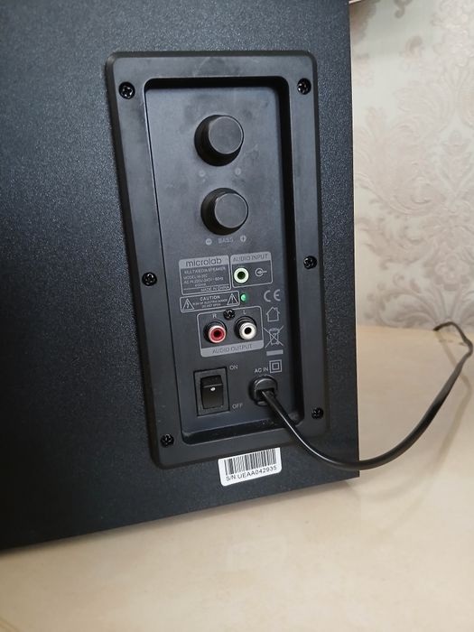 Колонки Microlab 2.1 (сабвуфер + 2 колонки)